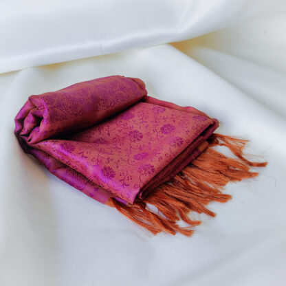 Maroon Golden Hamper Box - Image 3